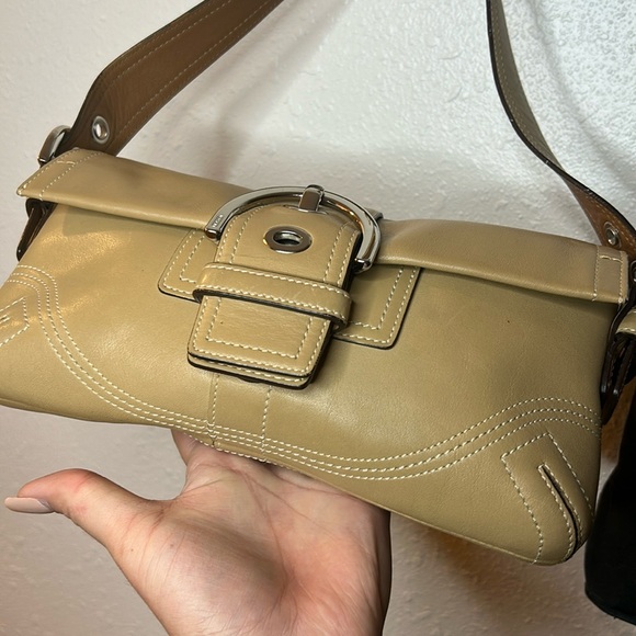 Coach Soho Y2K Camel Leather Shoulder Bag - Picture 3 of 8